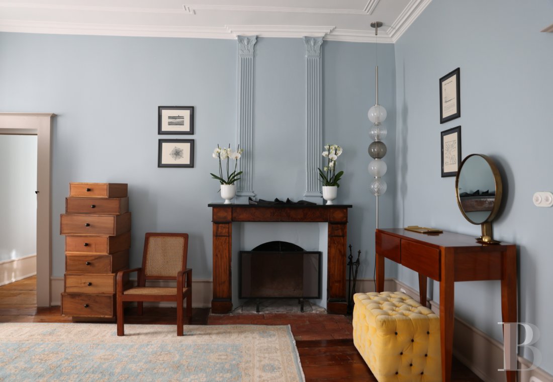 Dans l’Ain, à proximité de Genève, une maison du 17e siècle traversée par un souffle contemporain - photo  n°9